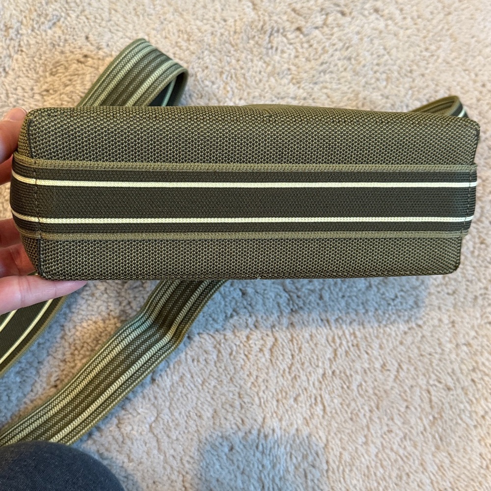 Rothy's Green Crossbody Bag - Picture 3 of 7